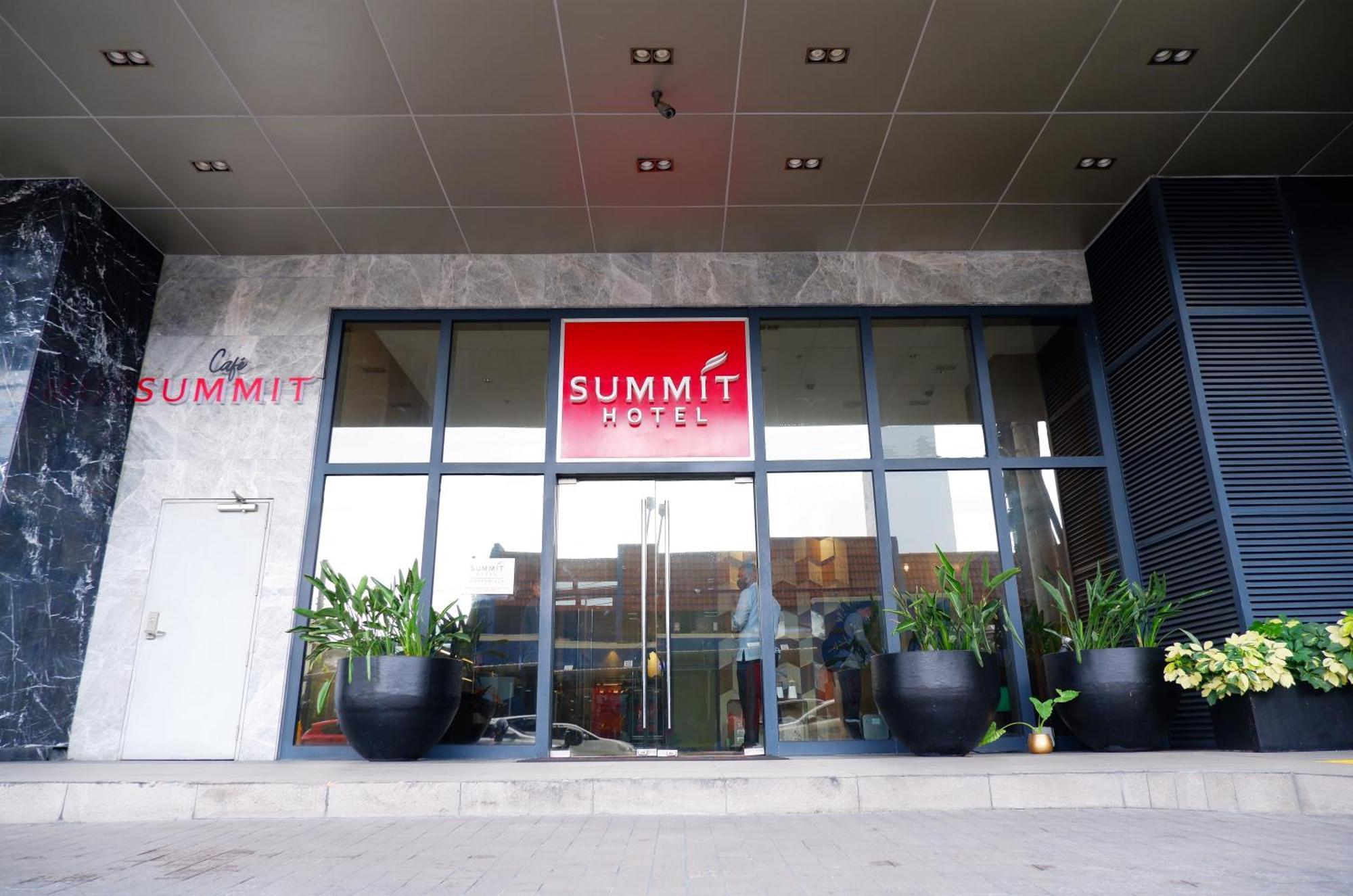 Summit Hotel Greenhills Quezon City Dış mekan fotoğraf