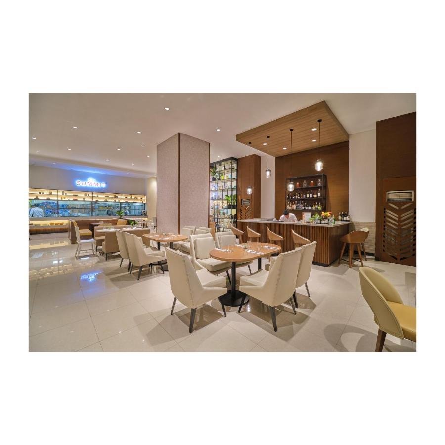 Summit Hotel Greenhills Quezon City Dış mekan fotoğraf